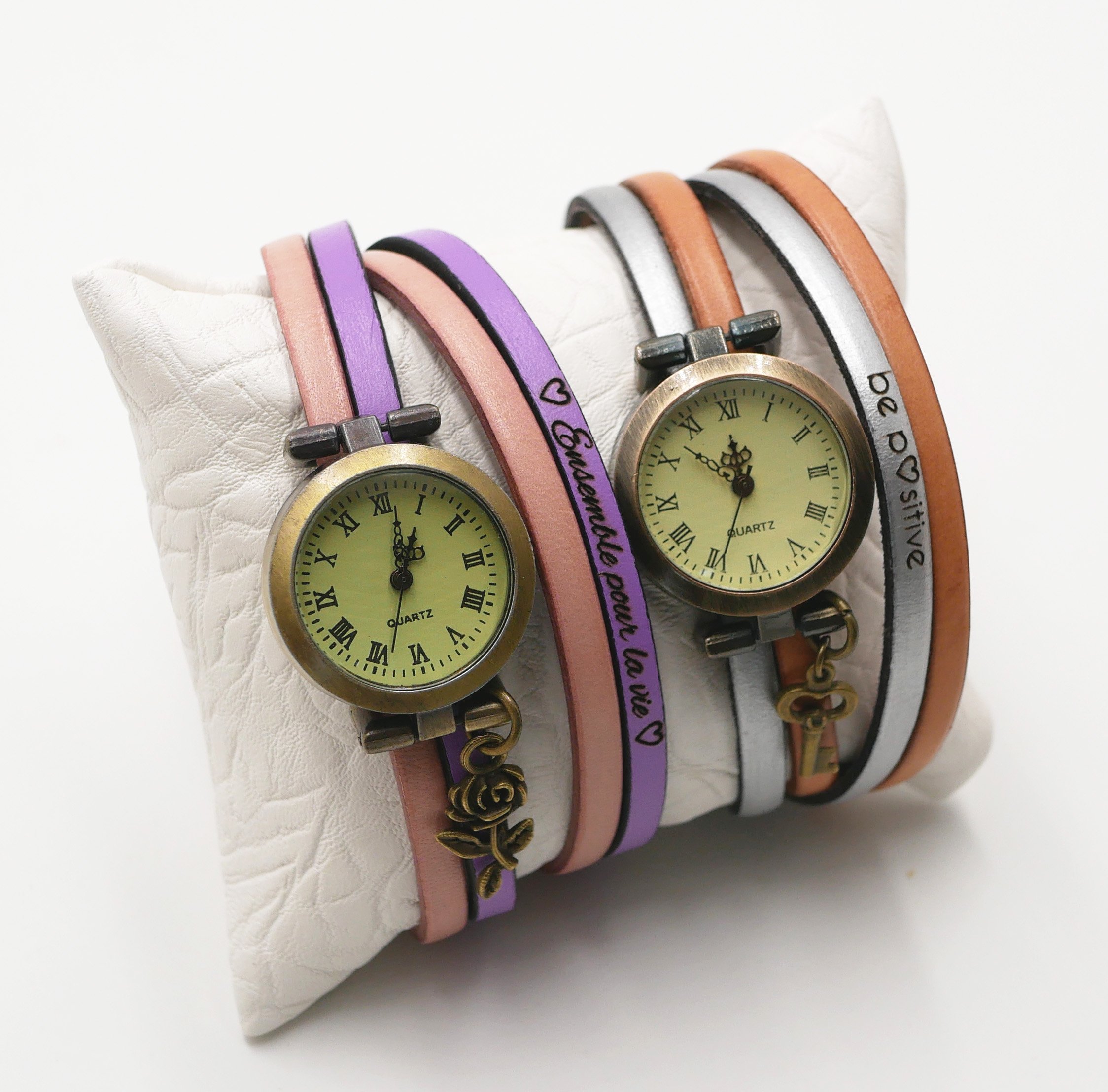 Rel&oacute;gio personalizado em pele de dupla volta com mostrador em algarismos &aacute;rabes