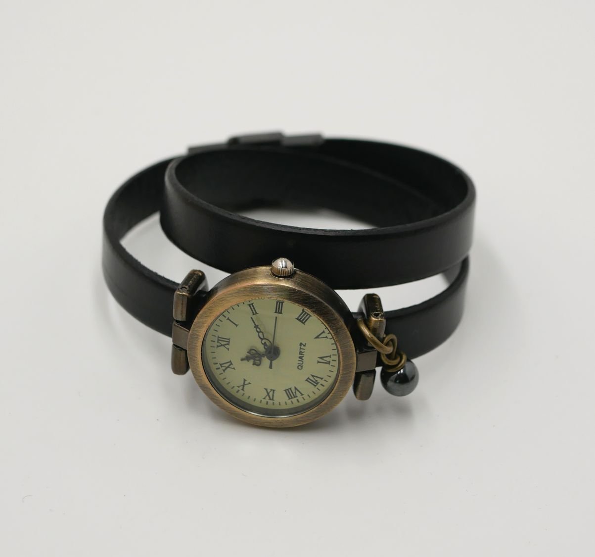 Relógio bracelete de couro bronze 2 voltas fecho ajustável