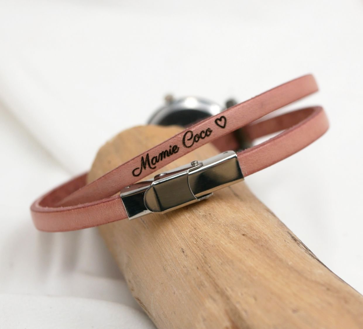 Relógio de joalharia em pele personalizável e colorido para mulher