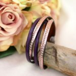 Pulseira personalizada de couro duplo com gravura rosa 