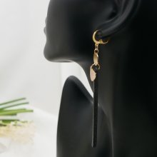 Brinco longo pendente Solo em pele dourada Preto ou cor à escolha