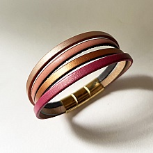 Bracelet manchette femme aux 4 cuirs roses nacr&eacute;s au fermoir dor&eacute; &agrave; extension