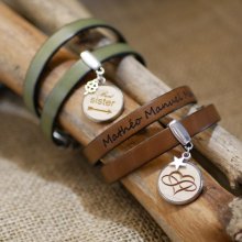 Pulseira dupla de couro personalizada com cabochon de madeira para gravar