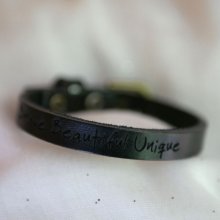 Pulseira para homem em pele preta gravada, personalizável