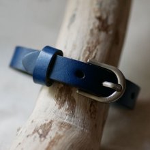 Pulseira de couro masculina gravada a azul para personalizar 