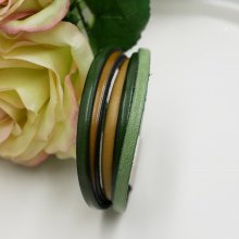 Pulseira de punho em pele em tons de verde