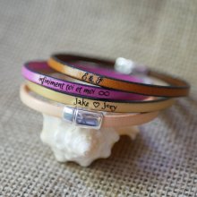 Pulseira de couro com fecho magnético personalizada com gravação para homem ou mulher
