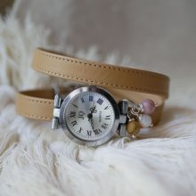 Relógio pulseira de couro com contas de cor de camelo